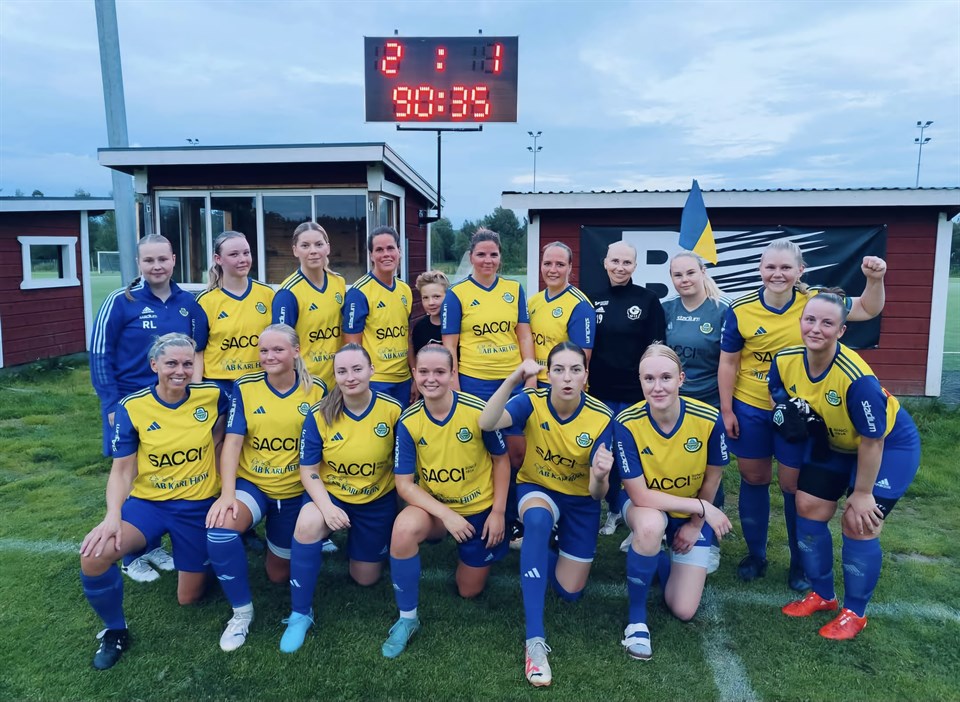 Qaroqchilar jojani sikishdi Miosotis Claribel